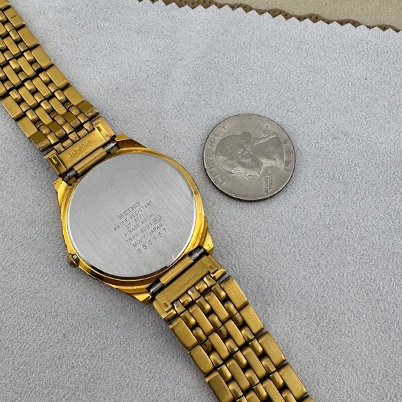 Exquisite Vintage SEIKO Quartz Japan Movement Gold Watch - Picture 8 of 8